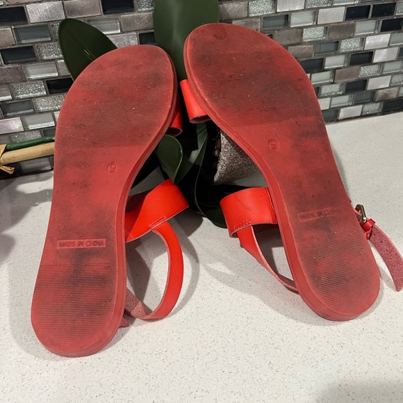 OLD NAVY women strap leather red sandals/size 9 - Picture 6 of 11